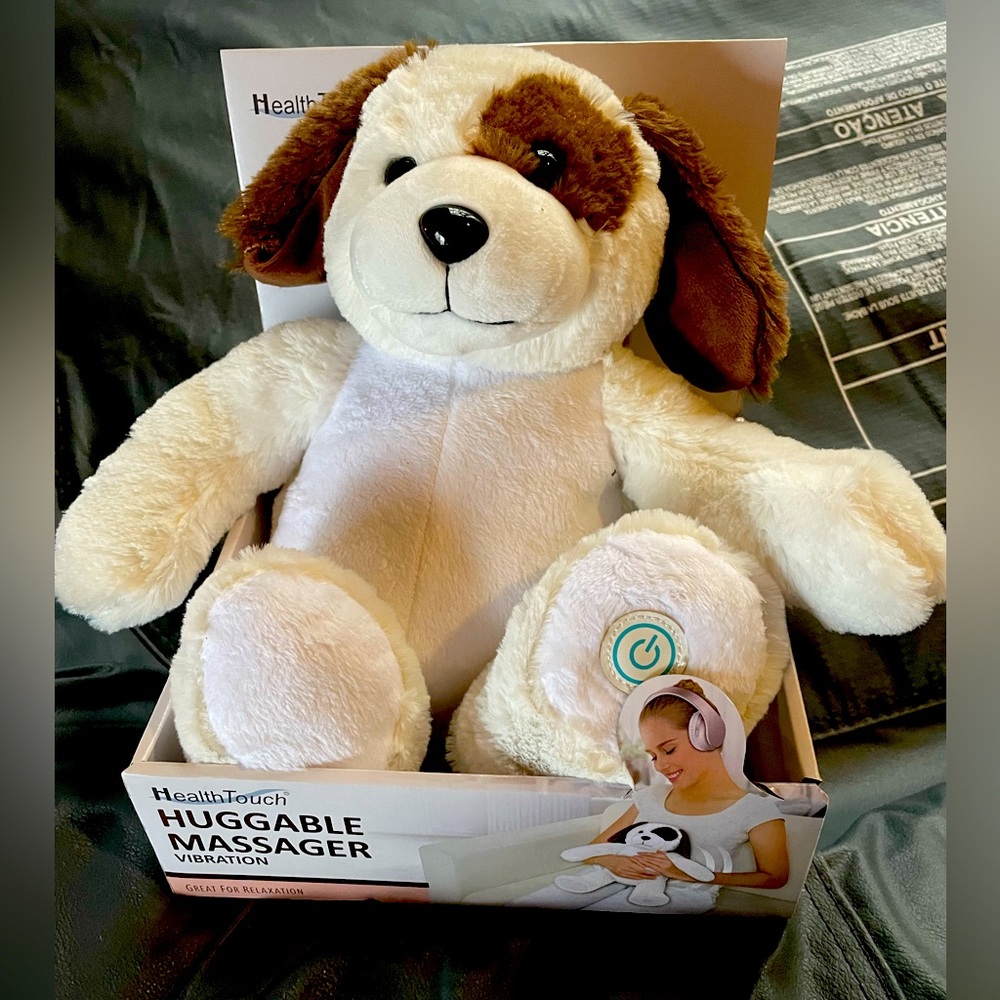 HUGGABLE MASSAGER-brand new ! Puppy still in packaging! ⛄️